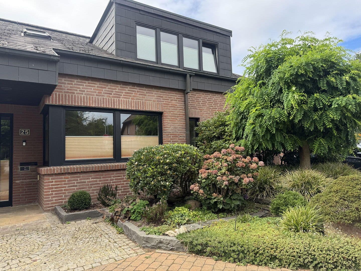 house for sale, 273 m², Langenhagen, Lower Saxony house for sale, 273 m², Langenhagen, Lower Saxony