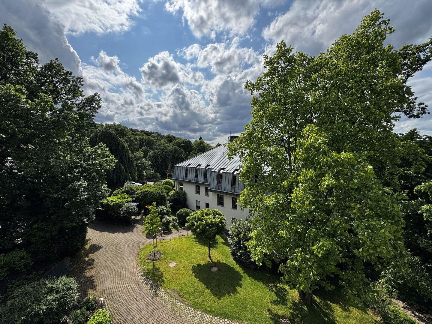 4 bedroom flat to rent, 108 m², Richard-Strauß-Allee 3, Wuppertal, North Rhine-Westphalia 4 bedroom flat to rent, 108 m², Richard-Strauß-Allee 3, Wuppertal, North Rhine-Westphalia