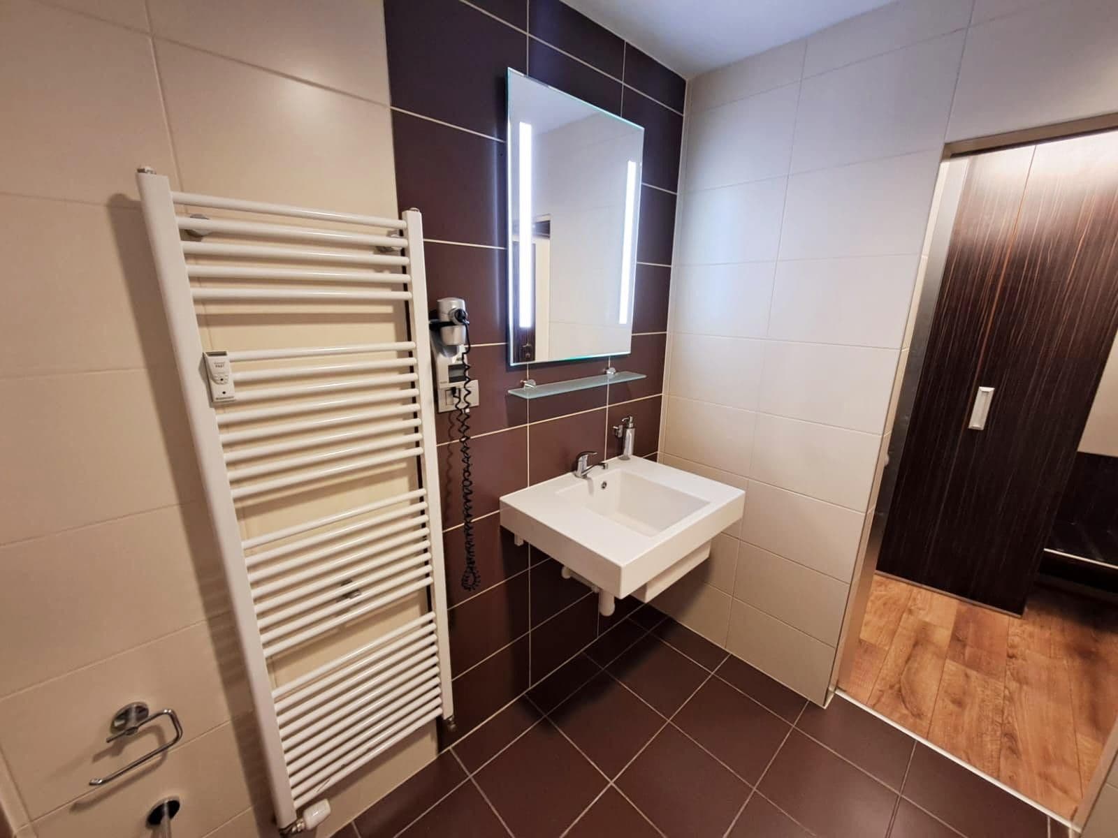 Studio flat to rent, 23 m², Suchdolské náměstí, Prague, Prague Studio flat to rent, 23 m², Suchdolské náměstí, Prague, Prague