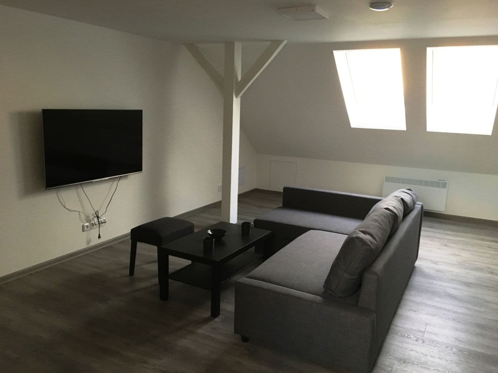 2 bedroom with open-plan kitchen flat to rent, 99 m², Mírová, Brno, Jihomoravský Region 2 bedroom with open-plan kitchen flat to rent, 99 m², Mírová, Brno, Jihomoravský Region