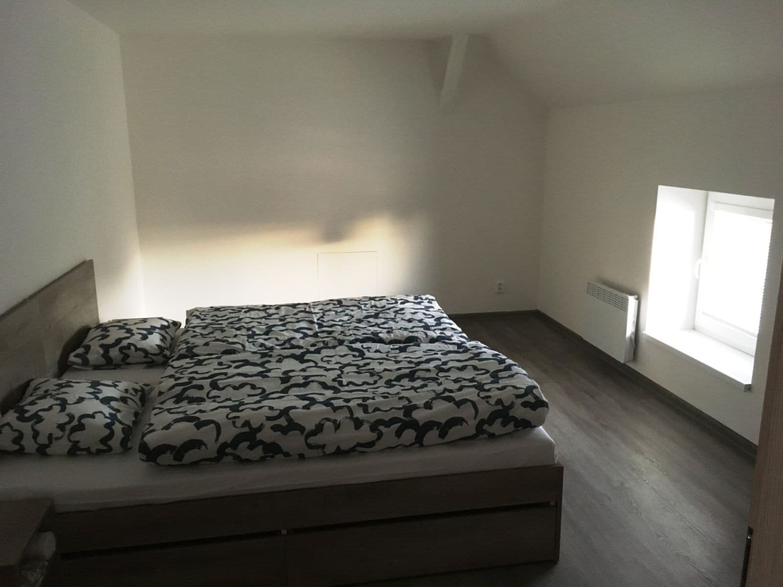 2 bedroom with open-plan kitchen flat to rent, 99 m², Mírová, Brno, Jihomoravský Region 2 bedroom with open-plan kitchen flat to rent, 99 m², Mírová, Brno, Jihomoravský Region