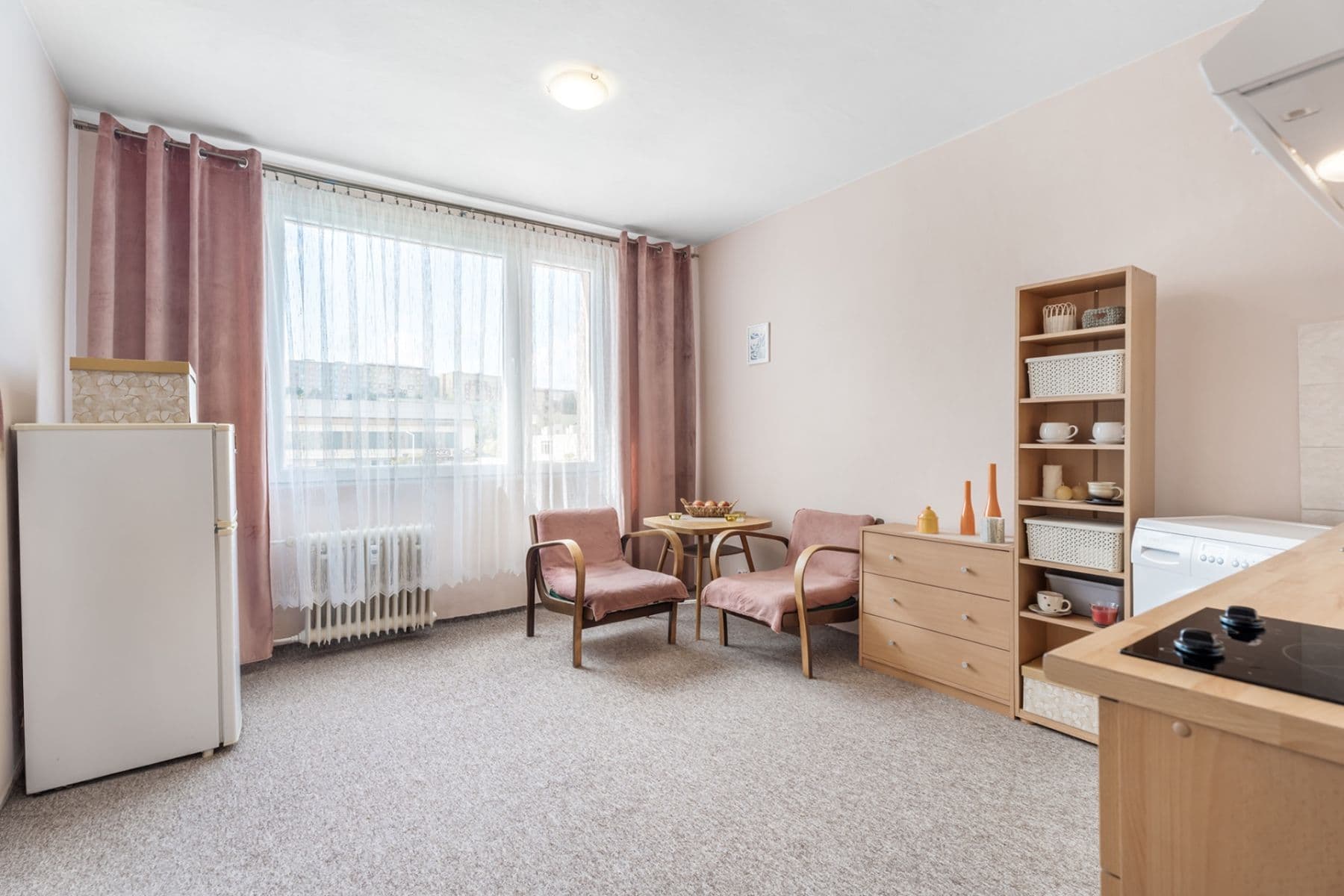 1 bedroom with open-plan kitchen flat to rent, 36 m², Písečná, Chomutov, Ústecký Region 1 bedroom with open-plan kitchen flat to rent, 36 m², Písečná, Chomutov, Ústecký Region