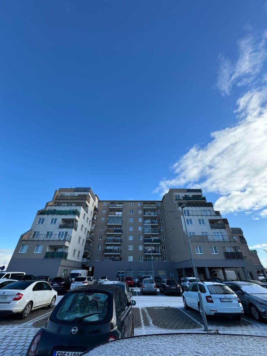 Studio flat to rent, 31 m², V Honech, Klecany, Středočeský Region Studio flat to rent, 31 m², V Honech, Klecany, Středočeský Region