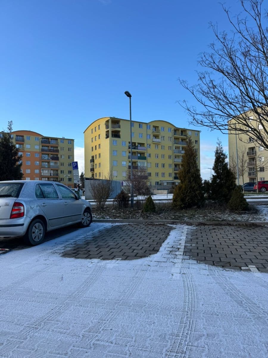 Studio flat to rent, 31 m², V Honech, Klecany, Středočeský Region Studio flat to rent, 31 m², V Honech, Klecany, Středočeský Region