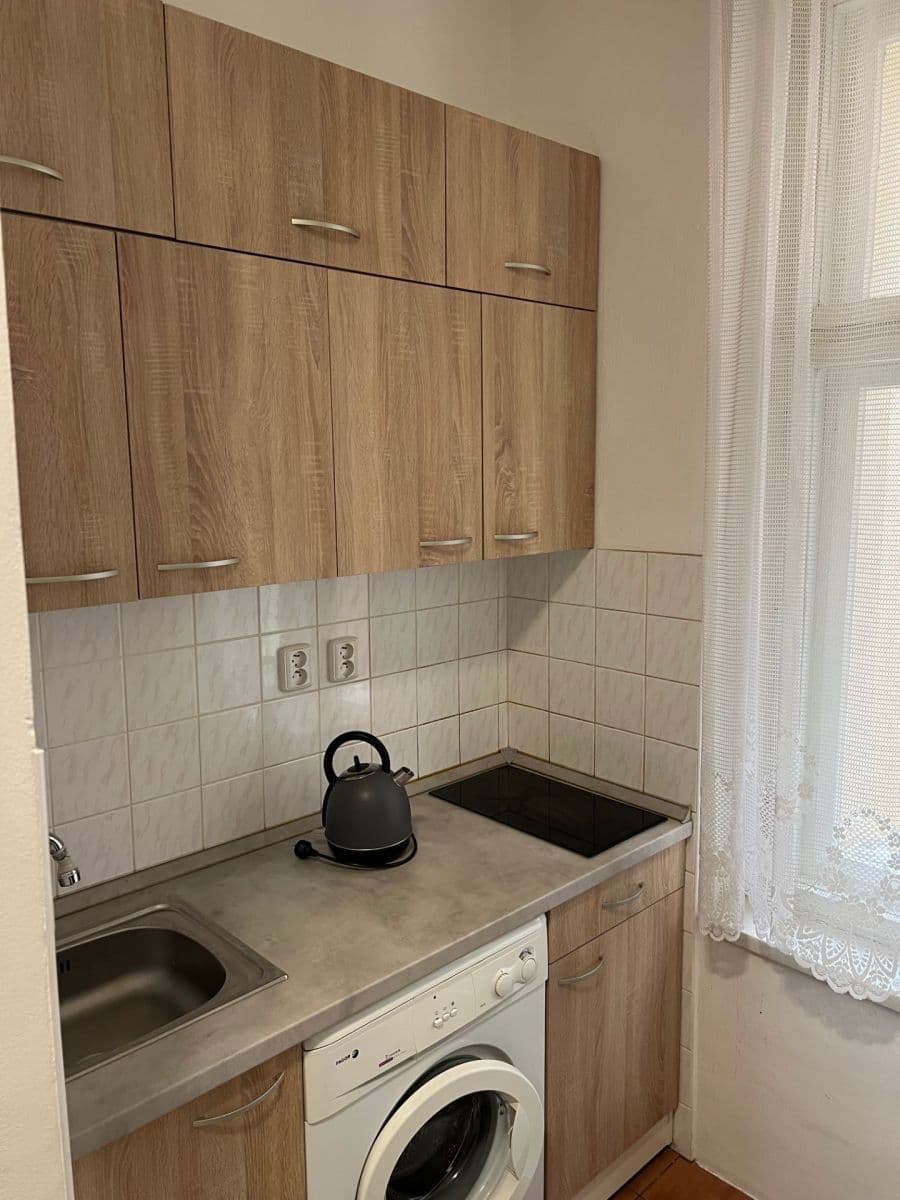 Studio flat to rent, 27 m², Rybalkova, Prague, Prague Studio flat to rent, 27 m², Rybalkova, Prague, Prague