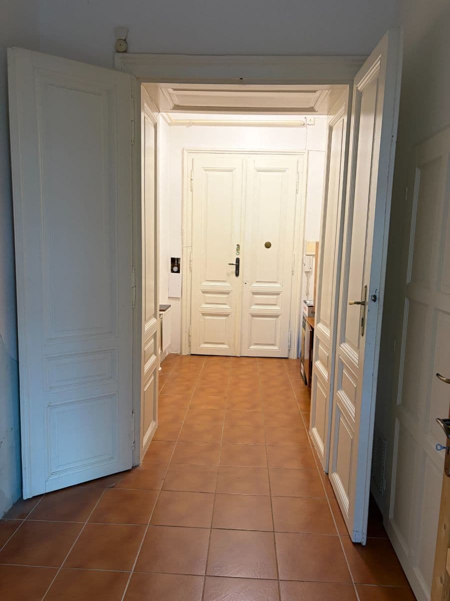 2 bedroom with open-plan kitchen flat to rent, 85 m², Dukelská, Olomouc, Olomoucký Region 2 bedroom with open-plan kitchen flat to rent, 85 m², Dukelská, Olomouc, Olomoucký Region