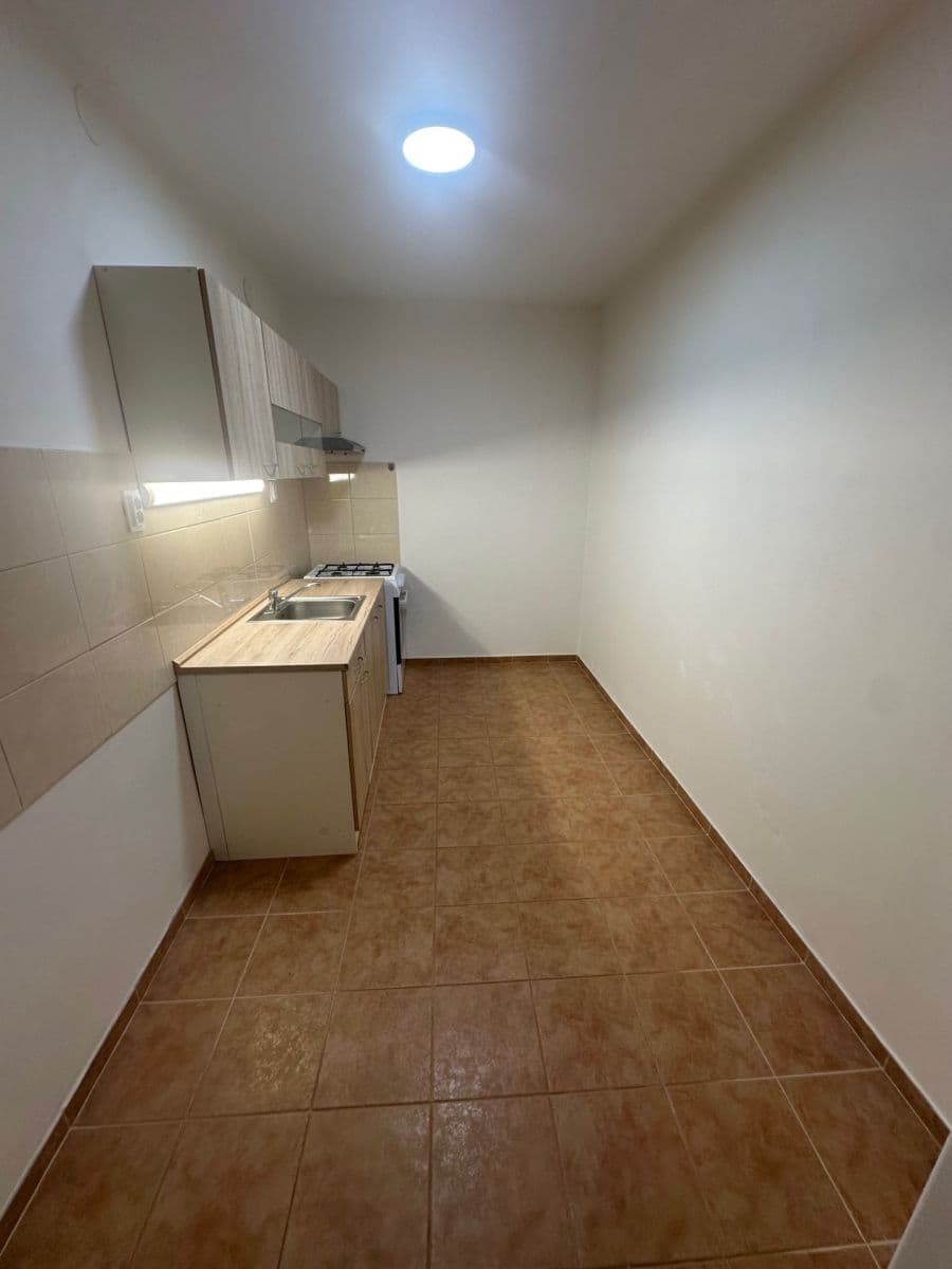 2 bedroom with open-plan kitchen flat to rent, 68 m², Křejpského, Prague, Prague 2 bedroom with open-plan kitchen flat to rent, 68 m², Křejpského, Prague, Prague