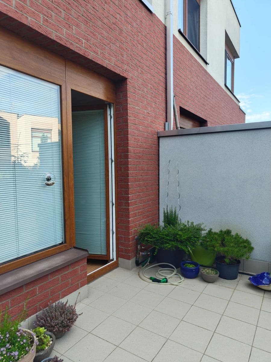 1 bedroom flat to rent, 35 m², Hvězdářská, Prague, Prague 1 bedroom flat to rent, 35 m², Hvězdářská, Prague, Prague