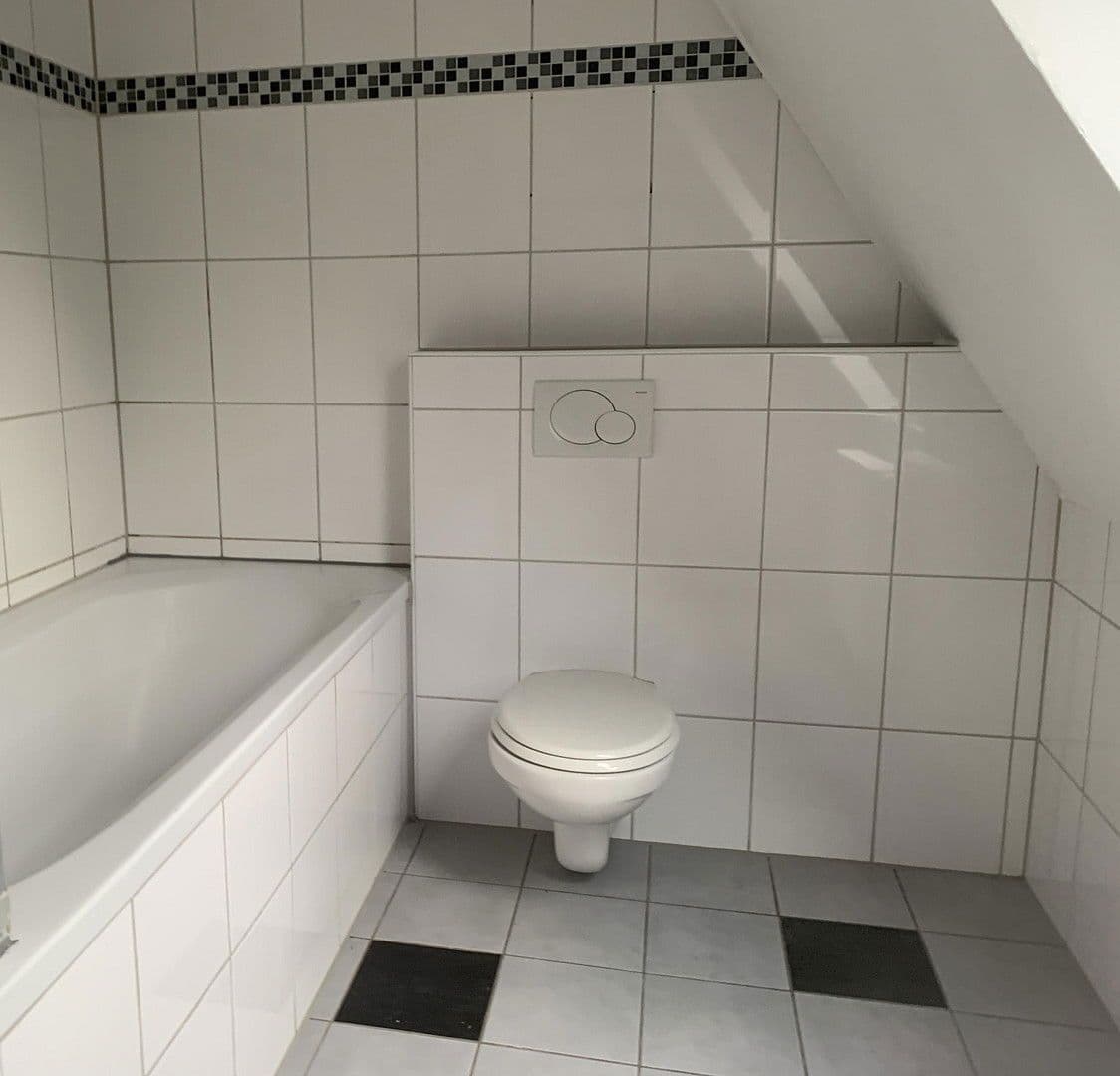 4 bedroom flat to rent, 114 m², Lüneburger Straße 11, Celle, Lower Saxony 4 bedroom flat to rent, 114 m², Lüneburger Straße 11, Celle, Lower Saxony