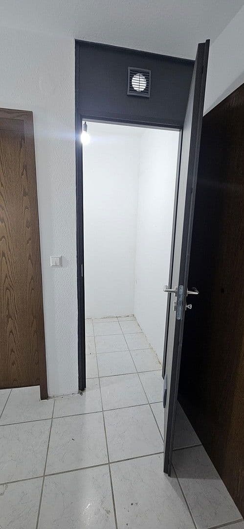 4 bedroom flat to rent, 81 m², Wörth am Rhein, Rhineland-Palatinate 4 bedroom flat to rent, 81 m², Wörth am Rhein, Rhineland-Palatinate