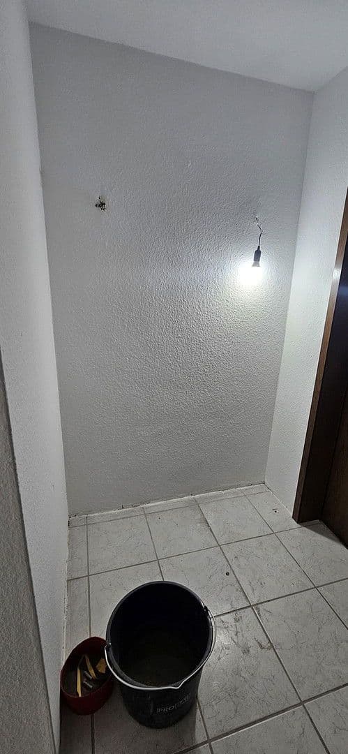 4 bedroom flat to rent, 81 m², Wörth am Rhein, Rhineland-Palatinate 4 bedroom flat to rent, 81 m², Wörth am Rhein, Rhineland-Palatinate