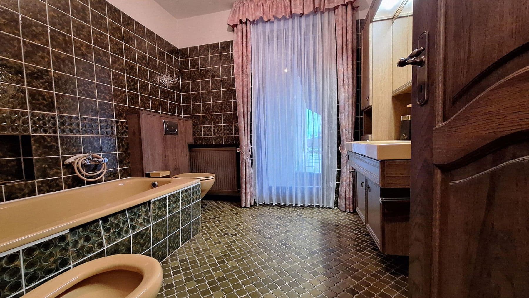 house for sale, 319 m², Naumburg, Hesse house for sale, 319 m², Naumburg, Hesse