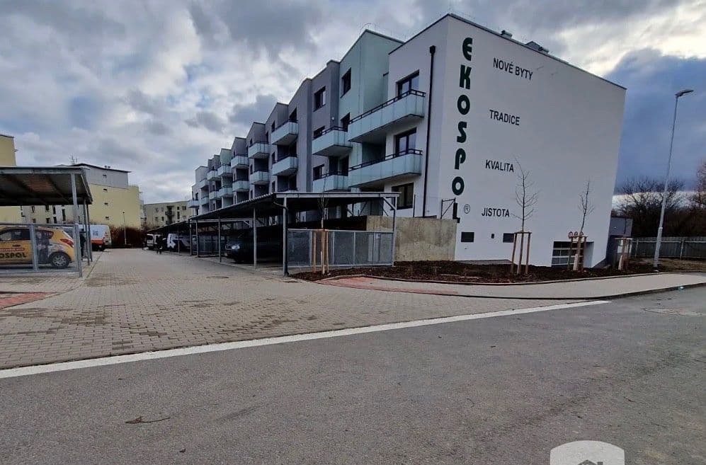 Studio flat to rent, 34 m², Františka Diviše, Prague, Prague Studio flat to rent, 34 m², Františka Diviše, Prague, Prague