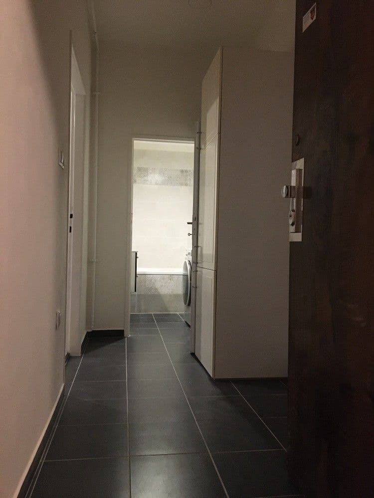 Studio flat to rent, 28 m², Na Veselí, Prague, Prague Studio flat to rent, 28 m², Na Veselí, Prague, Prague