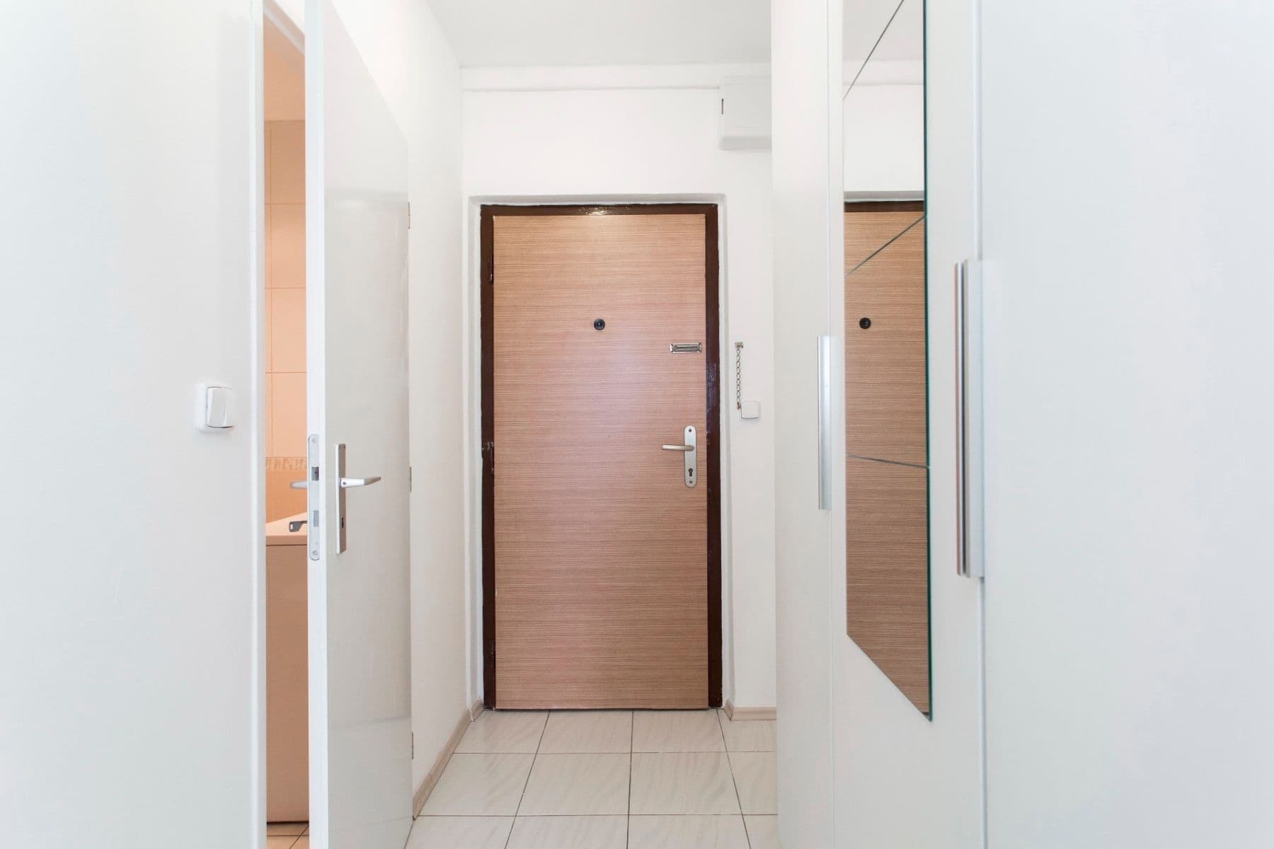 Studio flat to rent, 27 m², Křivoklátská, Prague, Prague Studio flat to rent, 27 m², Křivoklátská, Prague, Prague