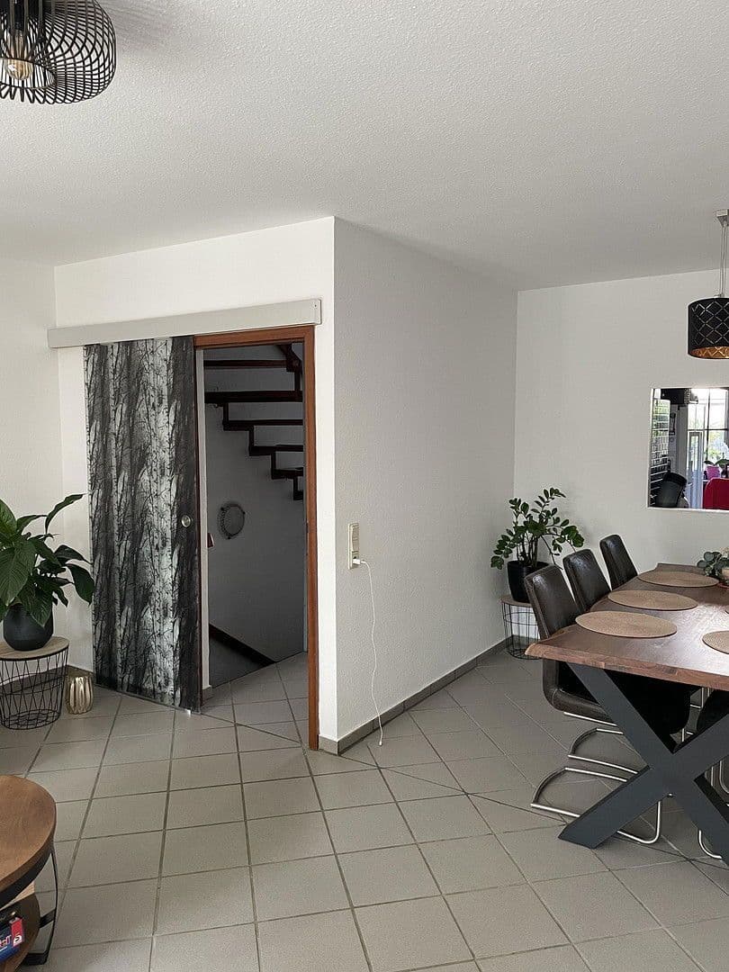 house for sale, 129 m², Rösrath, North Rhine-Westphalia house for sale, 129 m², Rösrath, North Rhine-Westphalia