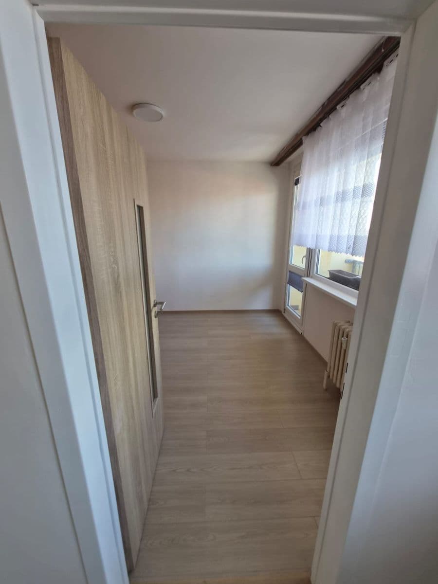 3 bedroom flat to rent, 67 m², Červeného kříže, Česká Lípa, Liberecký Region 3 bedroom flat to rent, 67 m², Červeného kříže, Česká Lípa, Liberecký Region