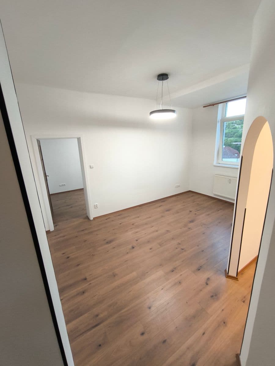 2 bedroom with open-plan kitchen flat to rent, 55 m², Pokratická, Litoměřice, Ústecký Region 2 bedroom with open-plan kitchen flat to rent, 55 m², Pokratická, Litoměřice, Ústecký Region