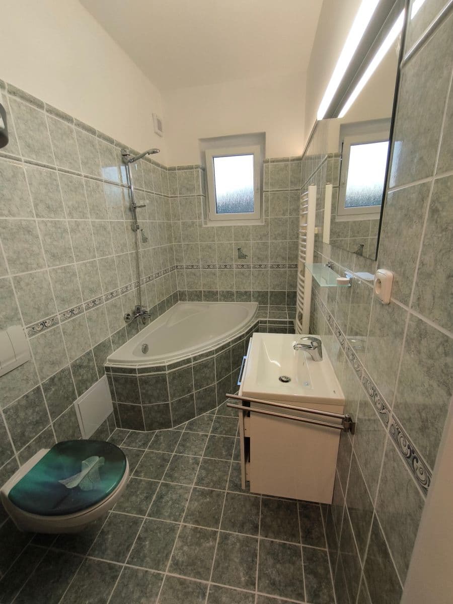 2 bedroom with open-plan kitchen flat to rent, 55 m², Pokratická, Litoměřice, Ústecký Region 2 bedroom with open-plan kitchen flat to rent, 55 m², Pokratická, Litoměřice, Ústecký Region