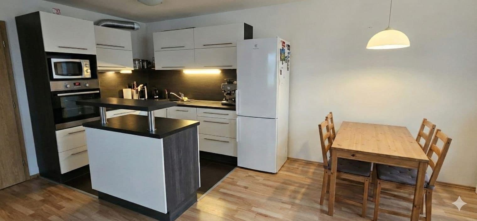 1 bedroom with open-plan kitchen flat to rent, 70 m², Nad Statkem, Prague, Prague 1 bedroom with open-plan kitchen flat to rent, 70 m², Nad Statkem, Prague, Prague