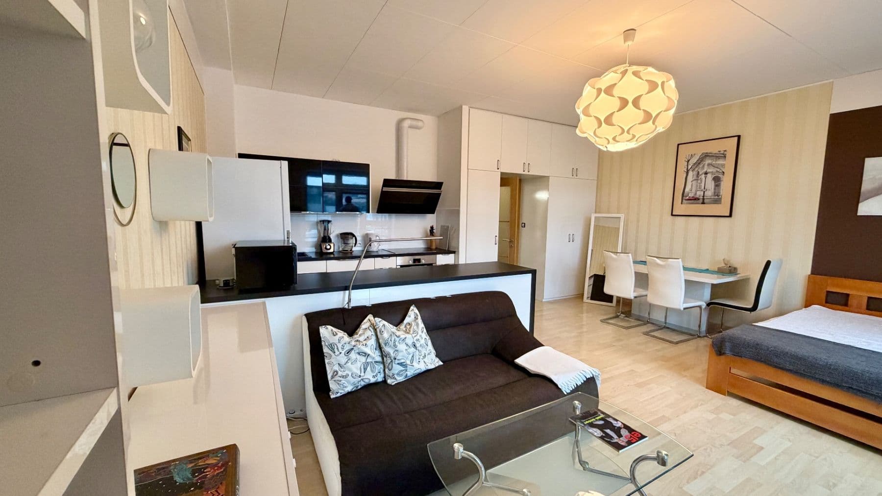 Studio flat to rent, 43 m², Českomoravská, Prague, Prague Studio flat to rent, 43 m², Českomoravská, Prague, Prague