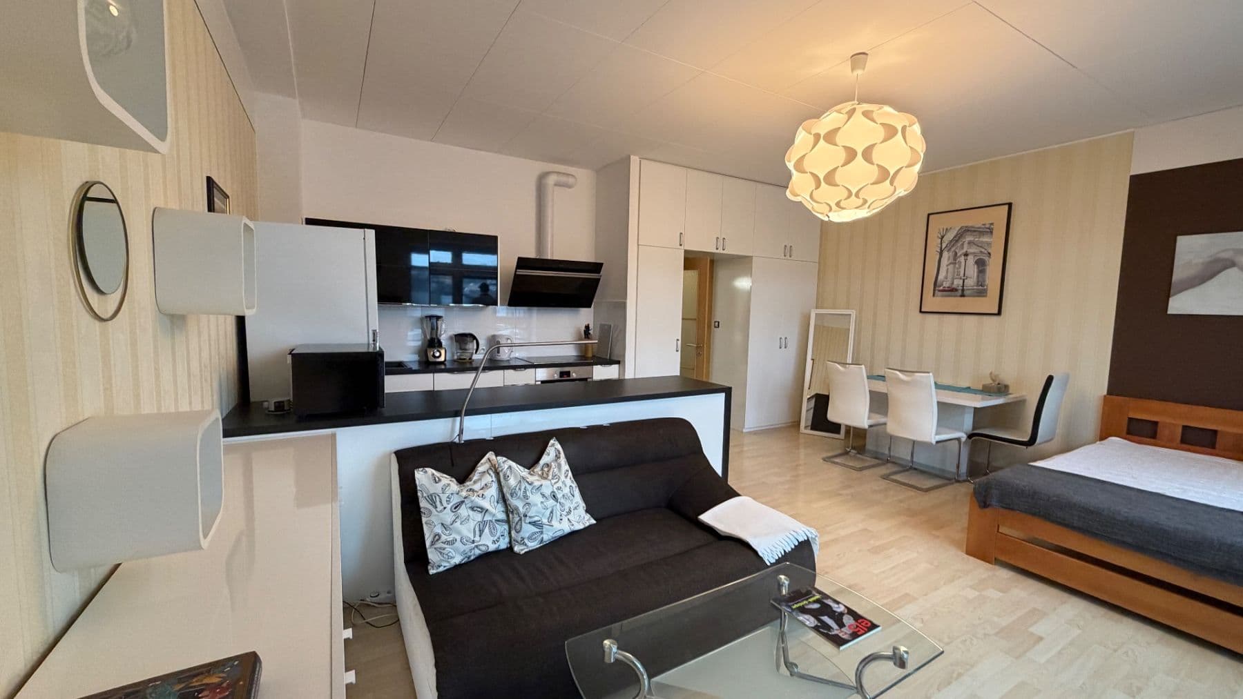 Studio flat to rent, 43 m², Českomoravská, Prague, Prague Studio flat to rent, 43 m², Českomoravská, Prague, Prague