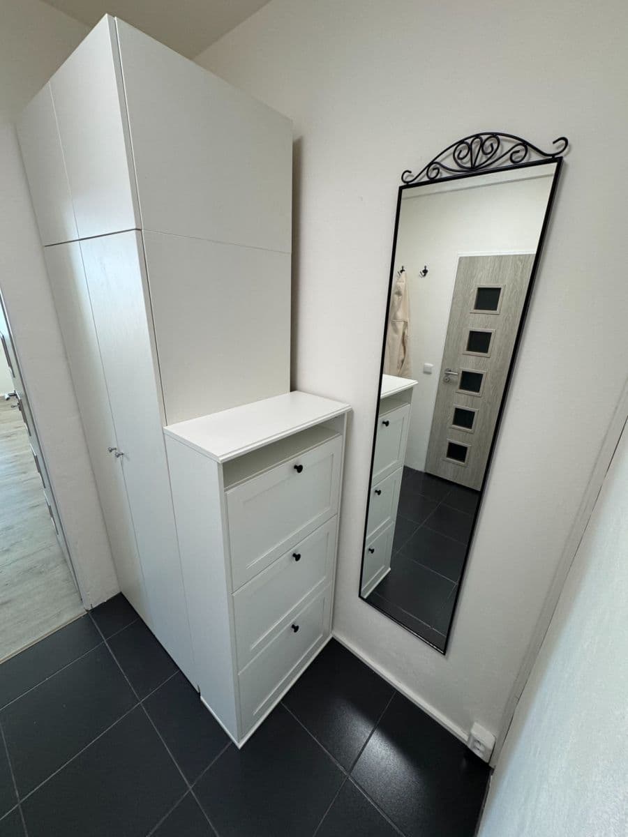 Studio flat to rent, 32 m², U Kamýku, Prague, Prague Studio flat to rent, 32 m², U Kamýku, Prague, Prague