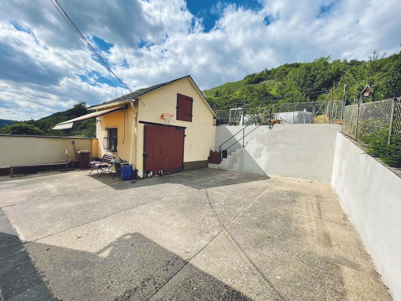 house for sale, 170 m², Müden (Mosel), Rhineland-Palatinate house for sale, 170 m², Müden (Mosel), Rhineland-Palatinate