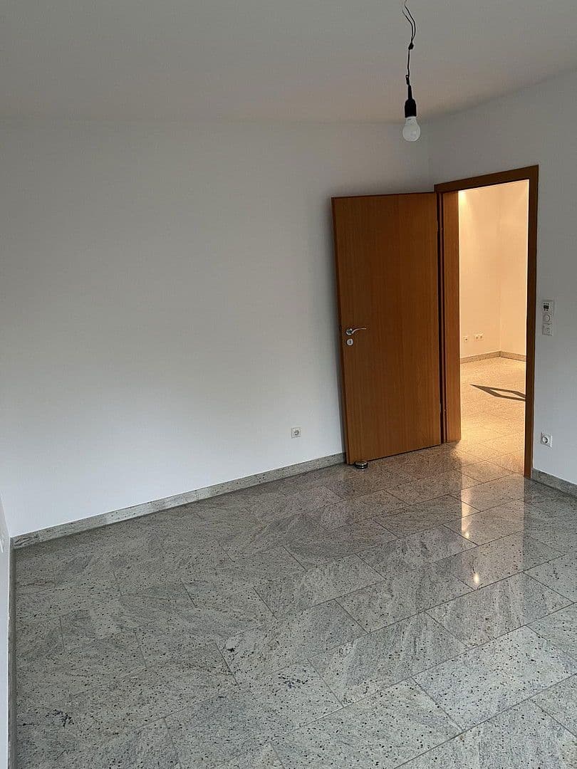 3 bedroom flat to rent, 83 m², Köln, North Rhine-Westphalia 3 bedroom flat to rent, 83 m², Köln, North Rhine-Westphalia