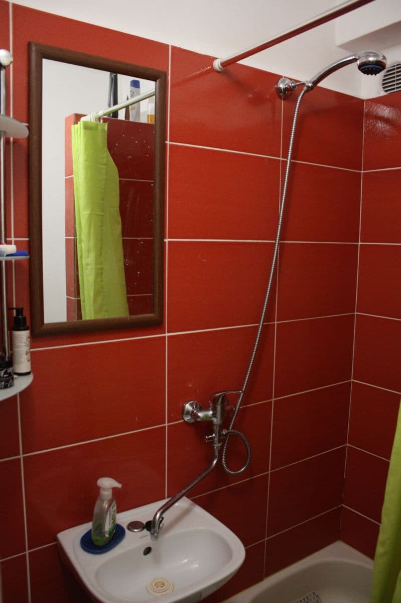 Studio flat to rent, 28 m², Čujkovova, Ostrava, Moravskoslezský Region Studio flat to rent, 28 m², Čujkovova, Ostrava, Moravskoslezský Region