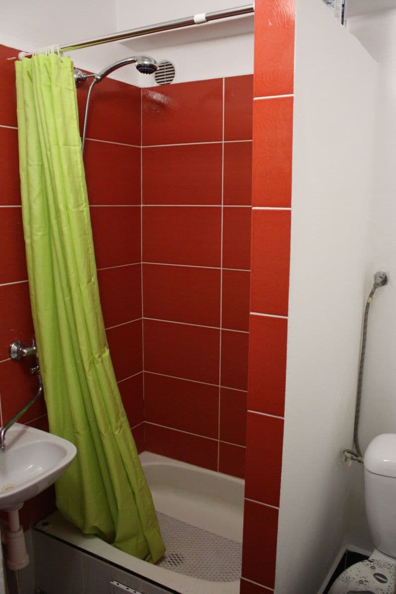 Studio flat to rent, 28 m², Čujkovova, Ostrava, Moravskoslezský Region Studio flat to rent, 28 m², Čujkovova, Ostrava, Moravskoslezský Region