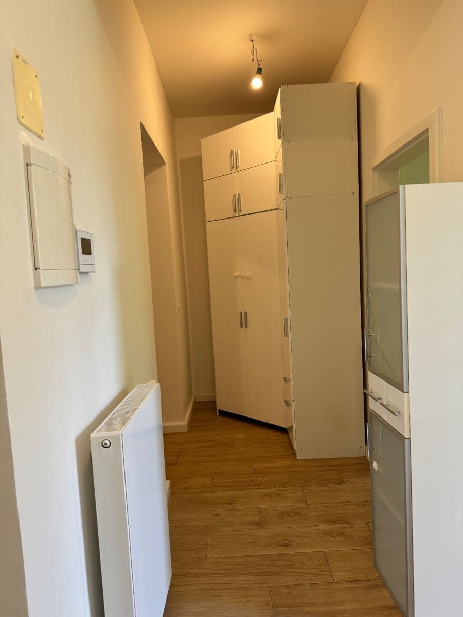 3 bedroom flat to rent, 70 m², Kamenická, Prague, Prague 3 bedroom flat to rent, 70 m², Kamenická, Prague, Prague