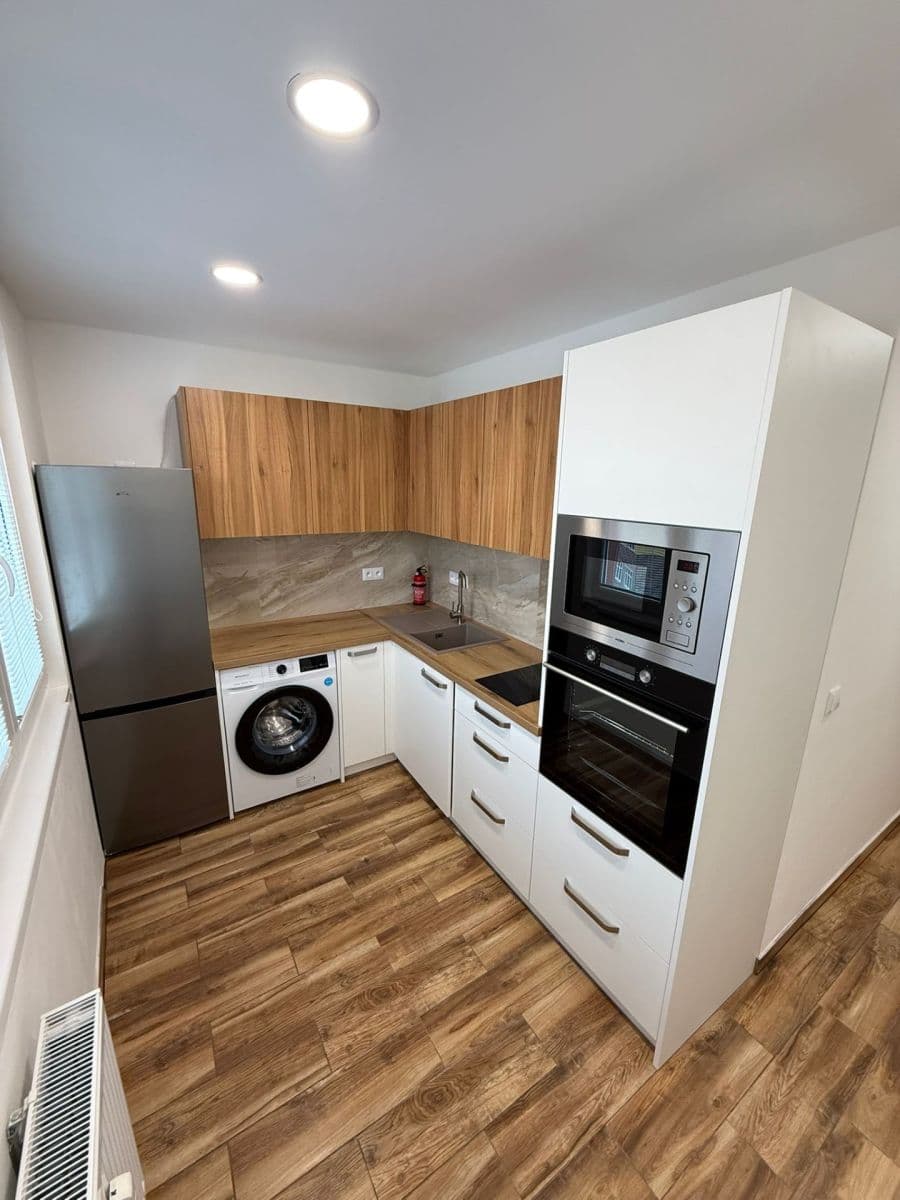 2 bedroom flat to rent, 46 m², Komenského, Odolena Voda, Středočeský Region 2 bedroom flat to rent, 46 m², Komenského, Odolena Voda, Středočeský Region