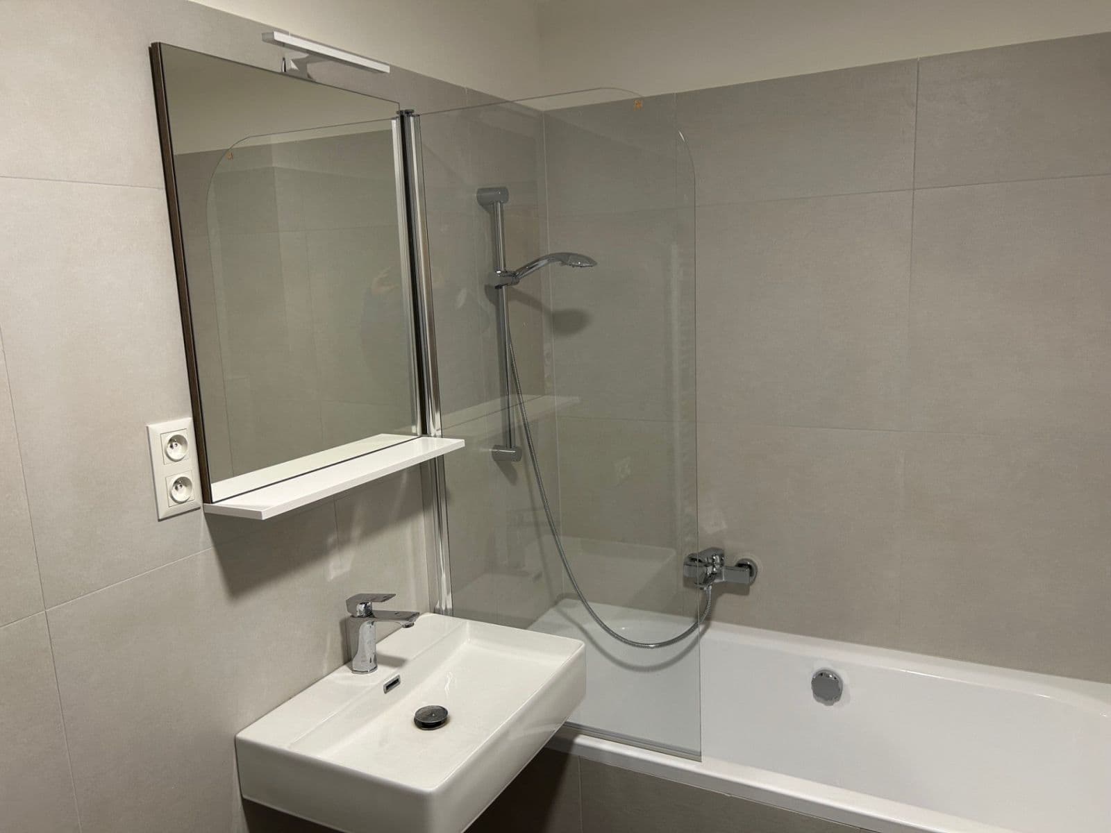 1 bedroom with open-plan kitchen flat to rent, 56 m², Benediktínská, Kladno, Středočeský Region 1 bedroom with open-plan kitchen flat to rent, 56 m², Benediktínská, Kladno, Středočeský Region