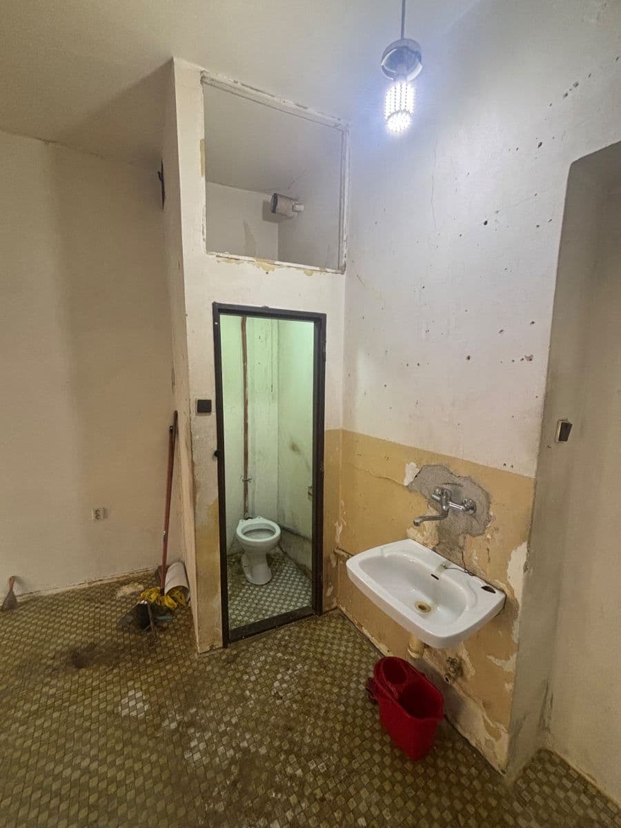 non-residential property to rent, 18 m², Přístavní, Prague, Prague non-residential property to rent, 18 m², Přístavní, Prague, Prague