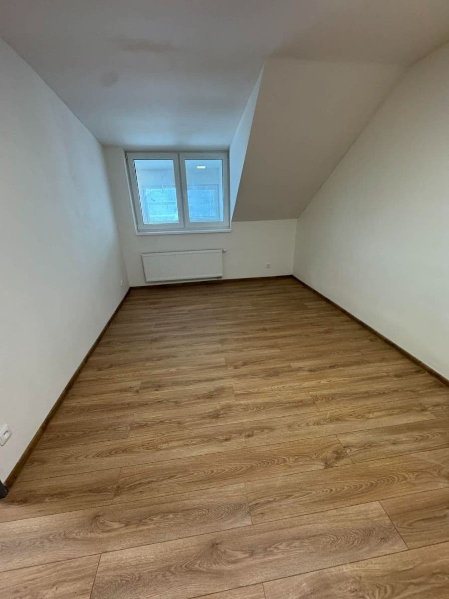 2 bedroom flat to rent, 45 m², Kožušany-Tážaly, Olomoucký Region 2 bedroom flat to rent, 45 m², Kožušany-Tážaly, Olomoucký Region