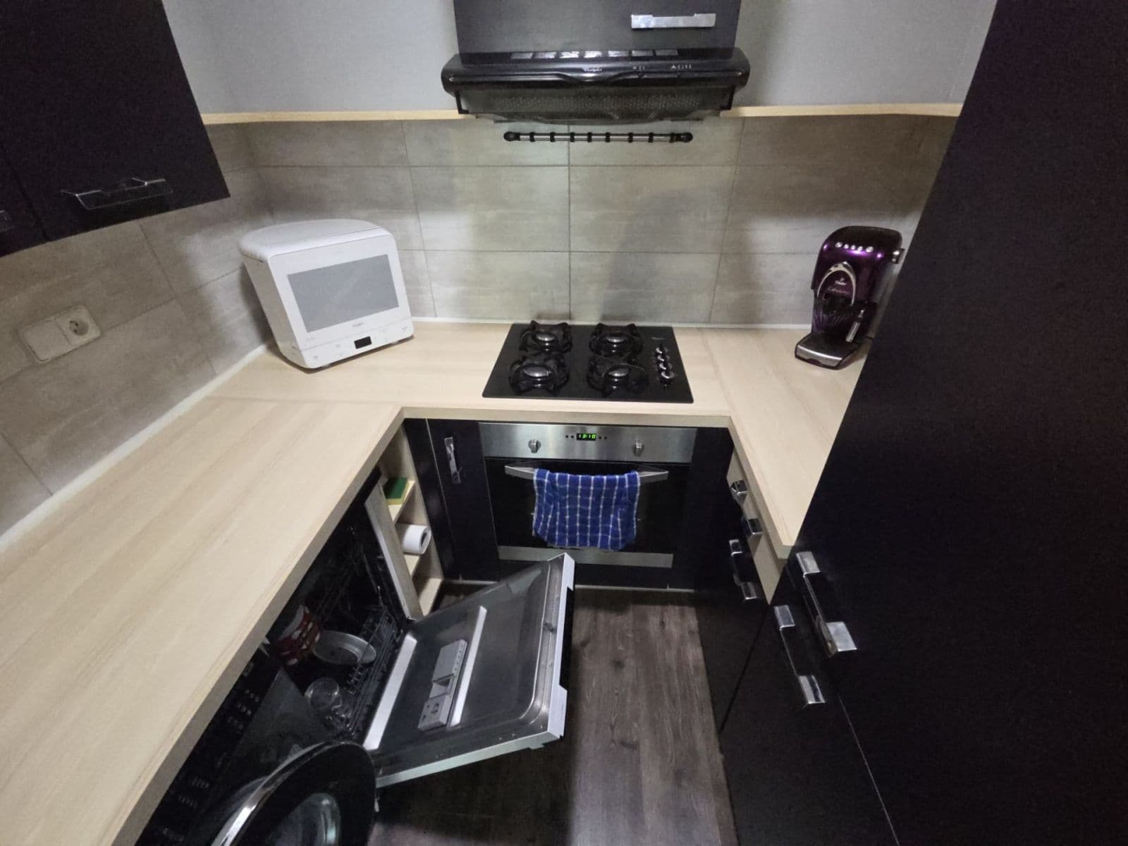 1 bedroom with open-plan kitchen flat to rent, 42 m², Mendelova, Prague, Prague 1 bedroom with open-plan kitchen flat to rent, 42 m², Mendelova, Prague, Prague