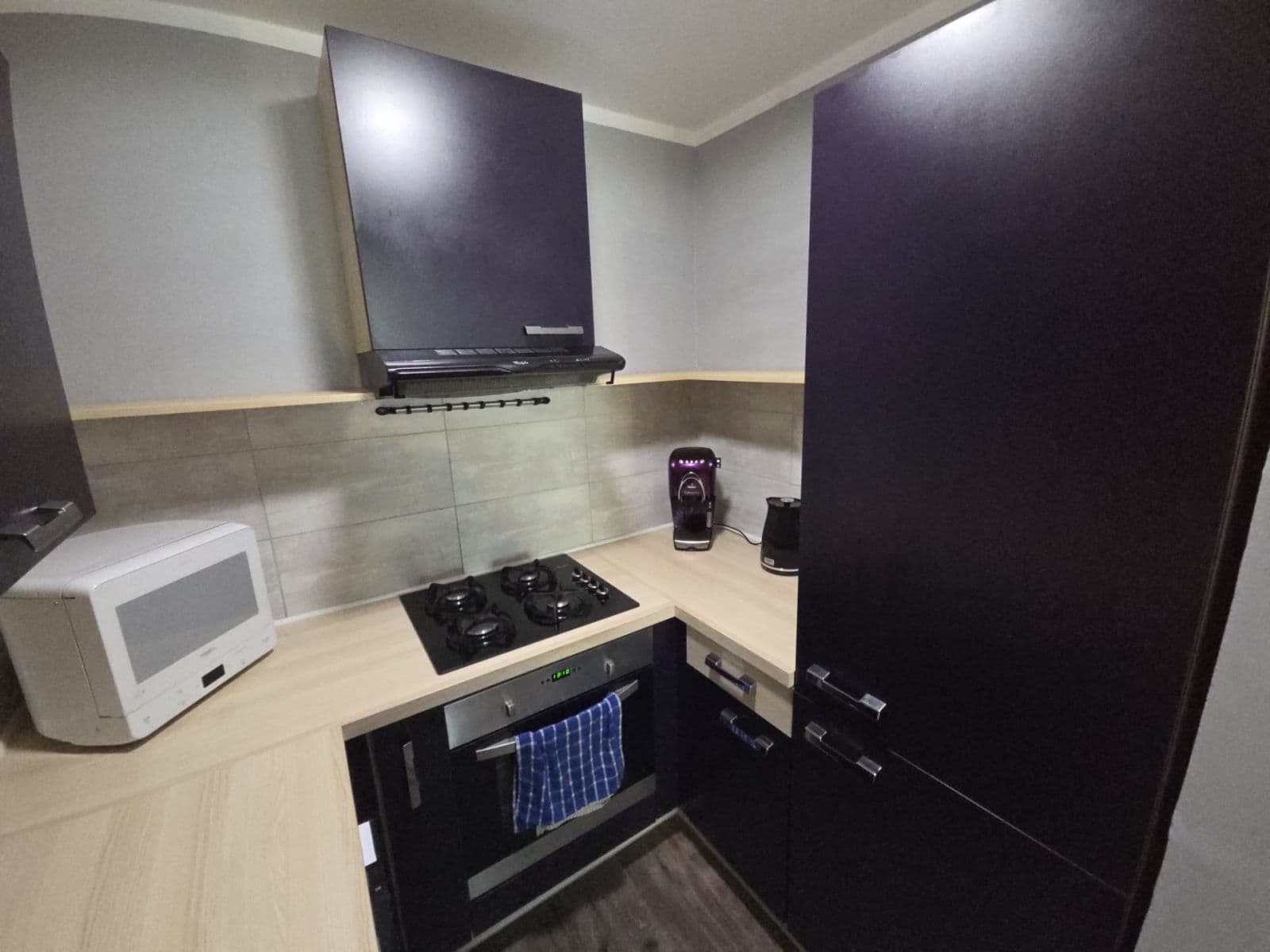 1 bedroom with open-plan kitchen flat to rent, 42 m², Mendelova, Prague, Prague 1 bedroom with open-plan kitchen flat to rent, 42 m², Mendelova, Prague, Prague