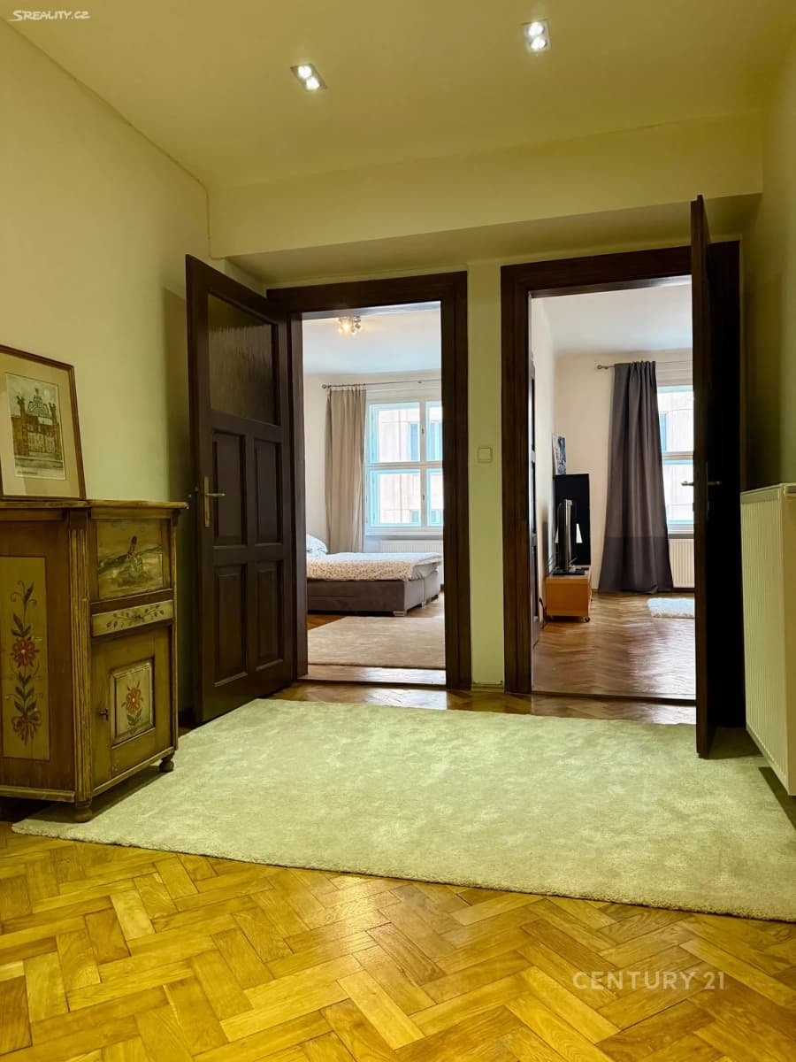 2 bedroom with open-plan kitchen flat to rent, 89 m², Radhošťská, Prague, Prague 2 bedroom with open-plan kitchen flat to rent, 89 m², Radhošťská, Prague, Prague