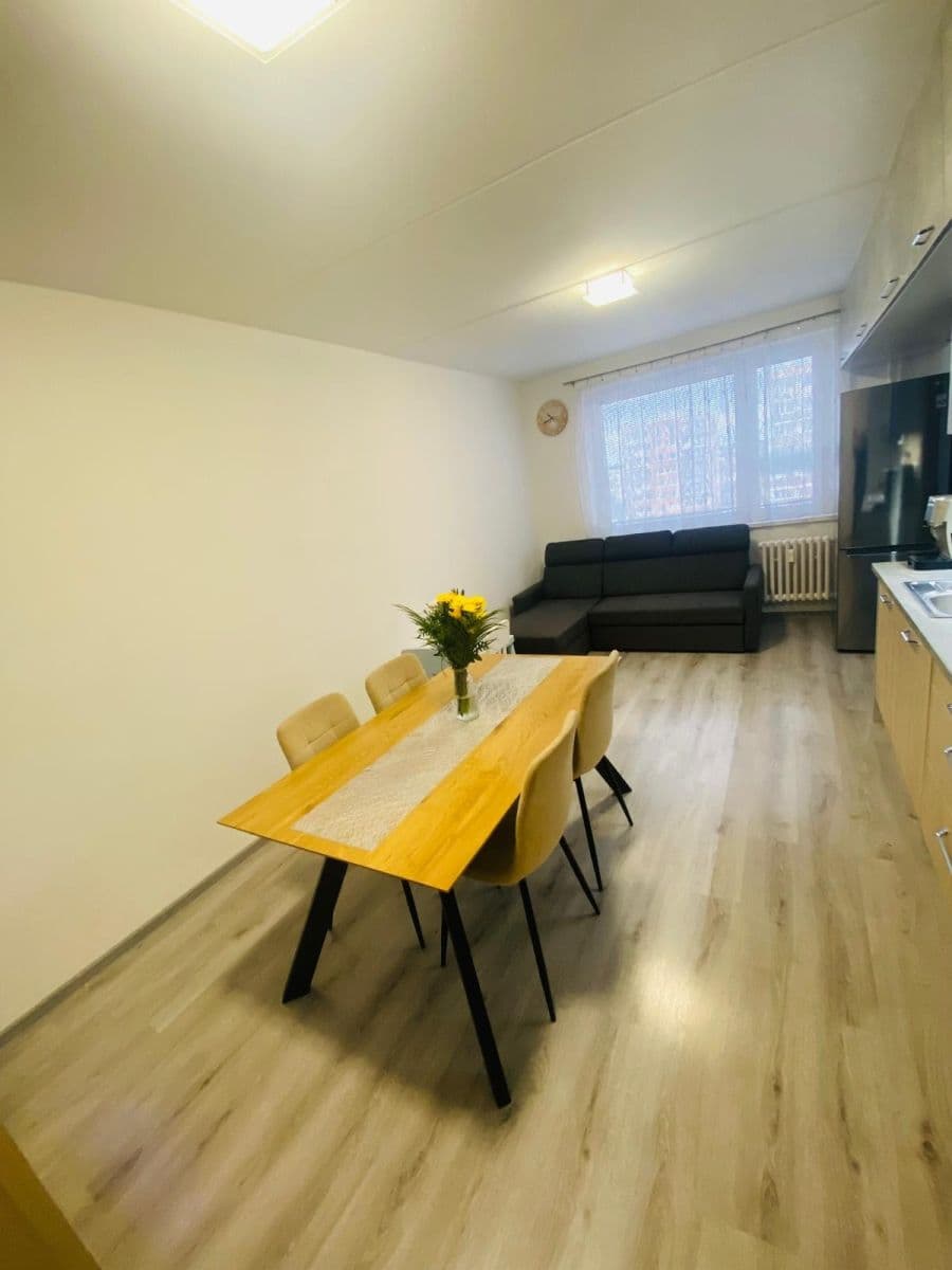 2 bedroom with open-plan kitchen flat for sale, 60 m², Průběžná, Milovice, Středočeský Region 2 bedroom with open-plan kitchen flat for sale, 60 m², Průběžná, Milovice, Středočeský Region