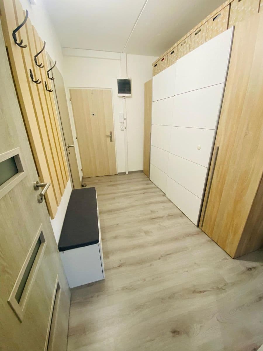 2 bedroom with open-plan kitchen flat for sale, 60 m², Průběžná, Milovice, Středočeský Region 2 bedroom with open-plan kitchen flat for sale, 60 m², Průběžná, Milovice, Středočeský Region