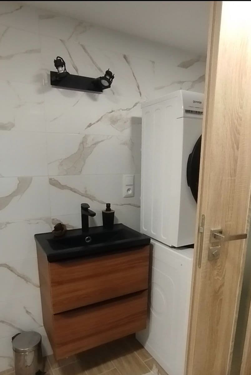 4 bedroom with open-plan kitchen flat to rent, 97 m², Na Bečvě, Lipník nad Bečvou, Olomoucký Region 4 bedroom with open-plan kitchen flat to rent, 97 m², Na Bečvě, Lipník nad Bečvou, Olomoucký Region