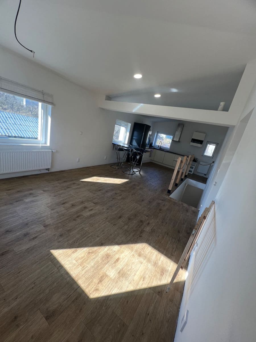 3 bedroom with open-plan kitchen flat to rent, 125 m², Na Bečvě, Lipník nad Bečvou, Olomoucký Region 3 bedroom with open-plan kitchen flat to rent, 125 m², Na Bečvě, Lipník nad Bečvou, Olomoucký Region