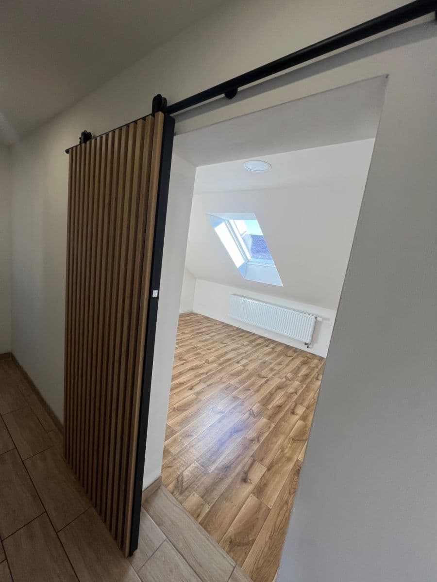 3 bedroom with open-plan kitchen flat to rent, 125 m², Na Bečvě, Lipník nad Bečvou, Olomoucký Region 3 bedroom with open-plan kitchen flat to rent, 125 m², Na Bečvě, Lipník nad Bečvou, Olomoucký Region