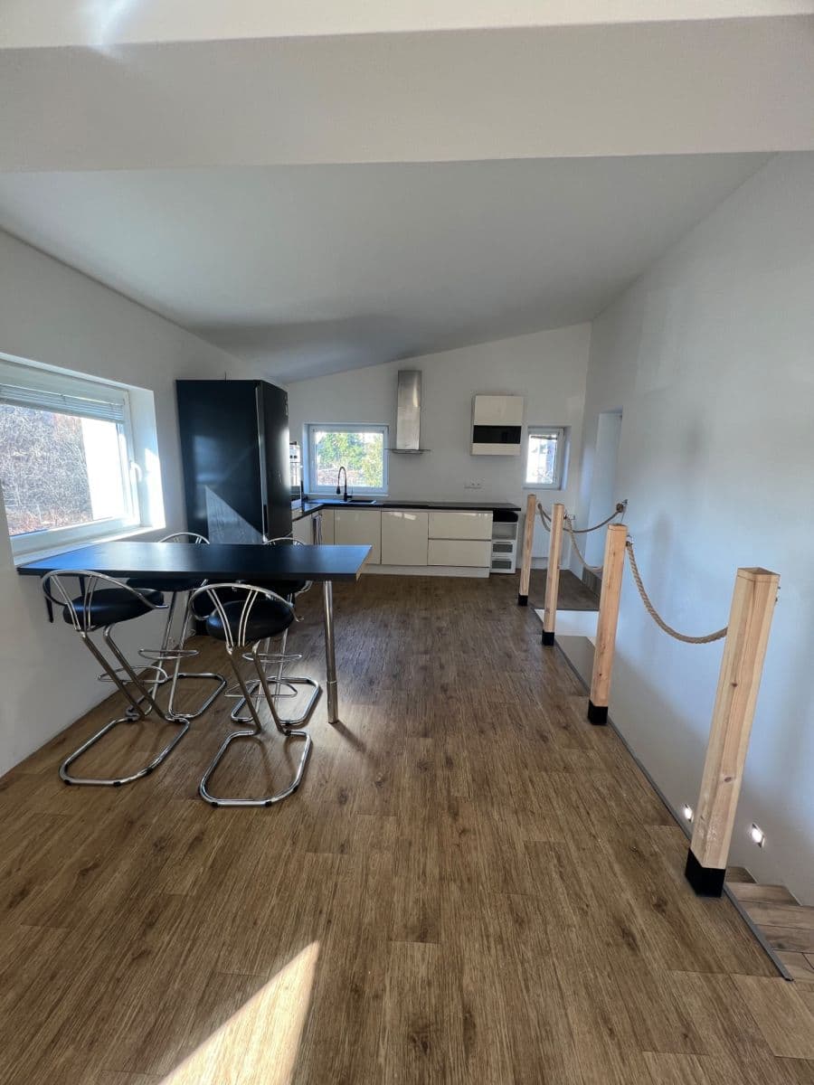 3 bedroom with open-plan kitchen flat to rent, 125 m², Na Bečvě, Lipník nad Bečvou, Olomoucký Region 3 bedroom with open-plan kitchen flat to rent, 125 m², Na Bečvě, Lipník nad Bečvou, Olomoucký Region