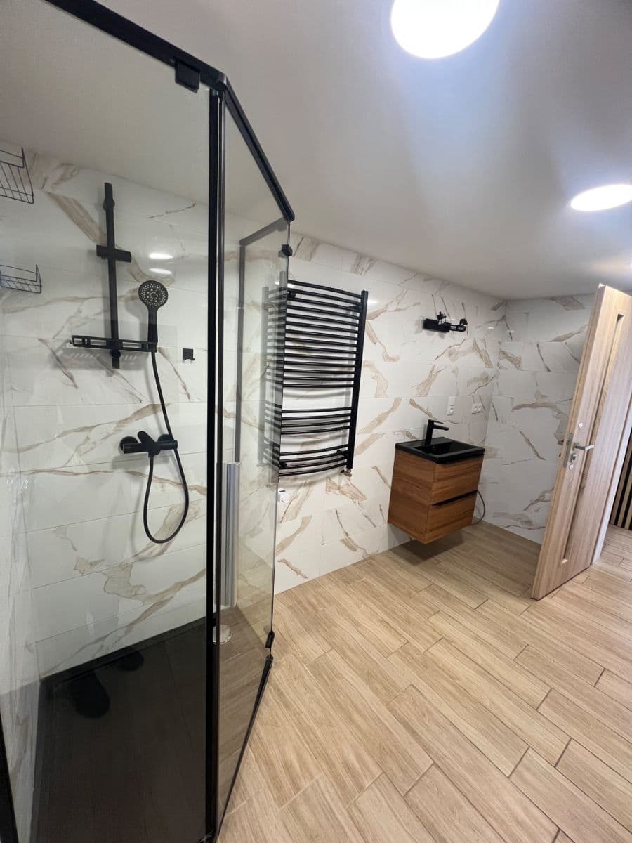 3 bedroom with open-plan kitchen flat to rent, 125 m², Na Bečvě, Lipník nad Bečvou, Olomoucký Region 3 bedroom with open-plan kitchen flat to rent, 125 m², Na Bečvě, Lipník nad Bečvou, Olomoucký Region