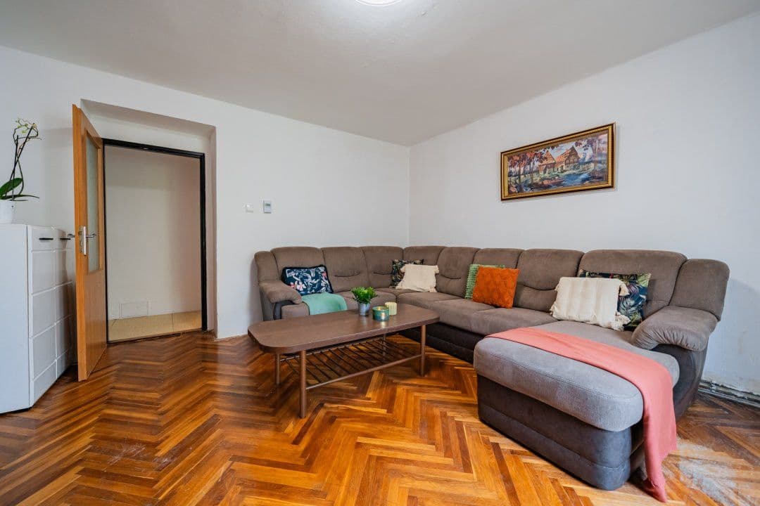 3 bedroom flat for sale, 56 m², Za Obchody, Neratovice, Středočeský Region 3 bedroom flat for sale, 56 m², Za Obchody, Neratovice, Středočeský Region