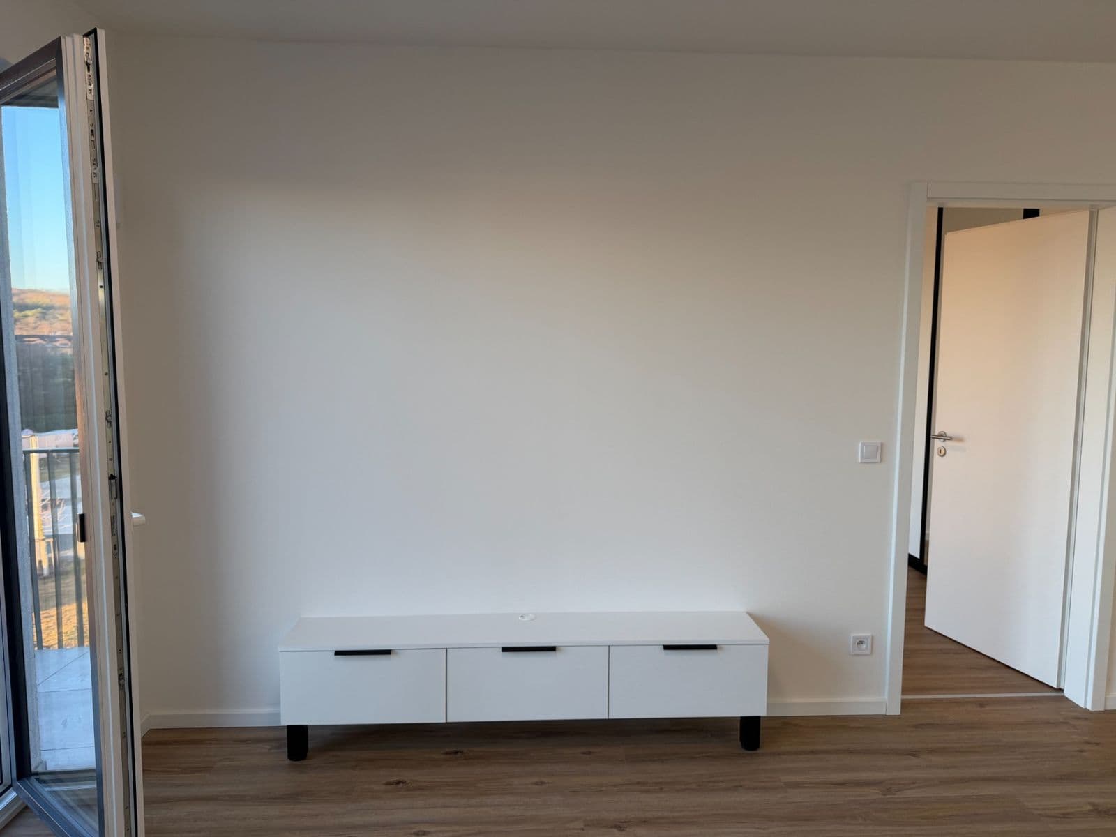 1 bedroom with open-plan kitchen flat to rent, 50 m², Ke křížku, Kladno, Středočeský Region 1 bedroom with open-plan kitchen flat to rent, 50 m², Ke křížku, Kladno, Středočeský Region