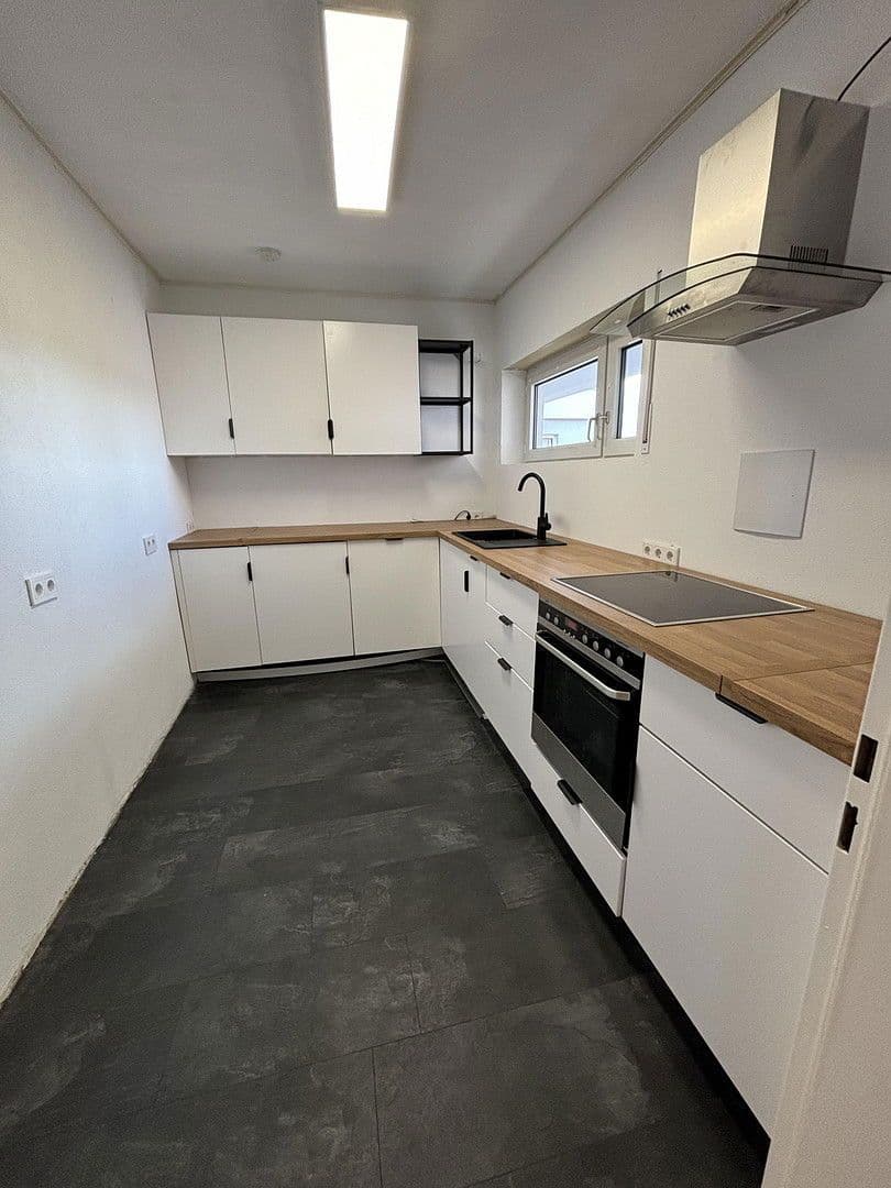 3 bedroom flat to rent, 87 m², Bergstraße 59, Würzburg, Bavaria 3 bedroom flat to rent, 87 m², Bergstraße 59, Würzburg, Bavaria