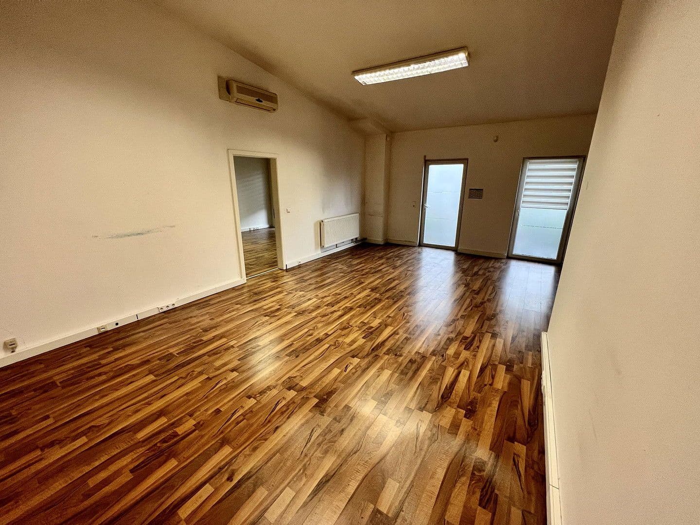 office to rent, 180 m², Eichenweg 19, Schwetzingen, Baden-Württemberg office to rent, 180 m², Eichenweg 19, Schwetzingen, Baden-Württemberg